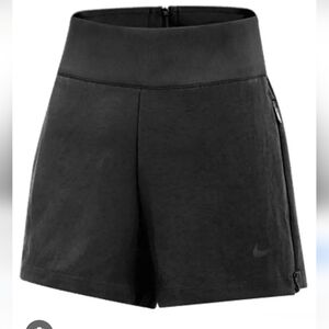STUNNING NIKE TEAM TECH WOVEN SHORTS